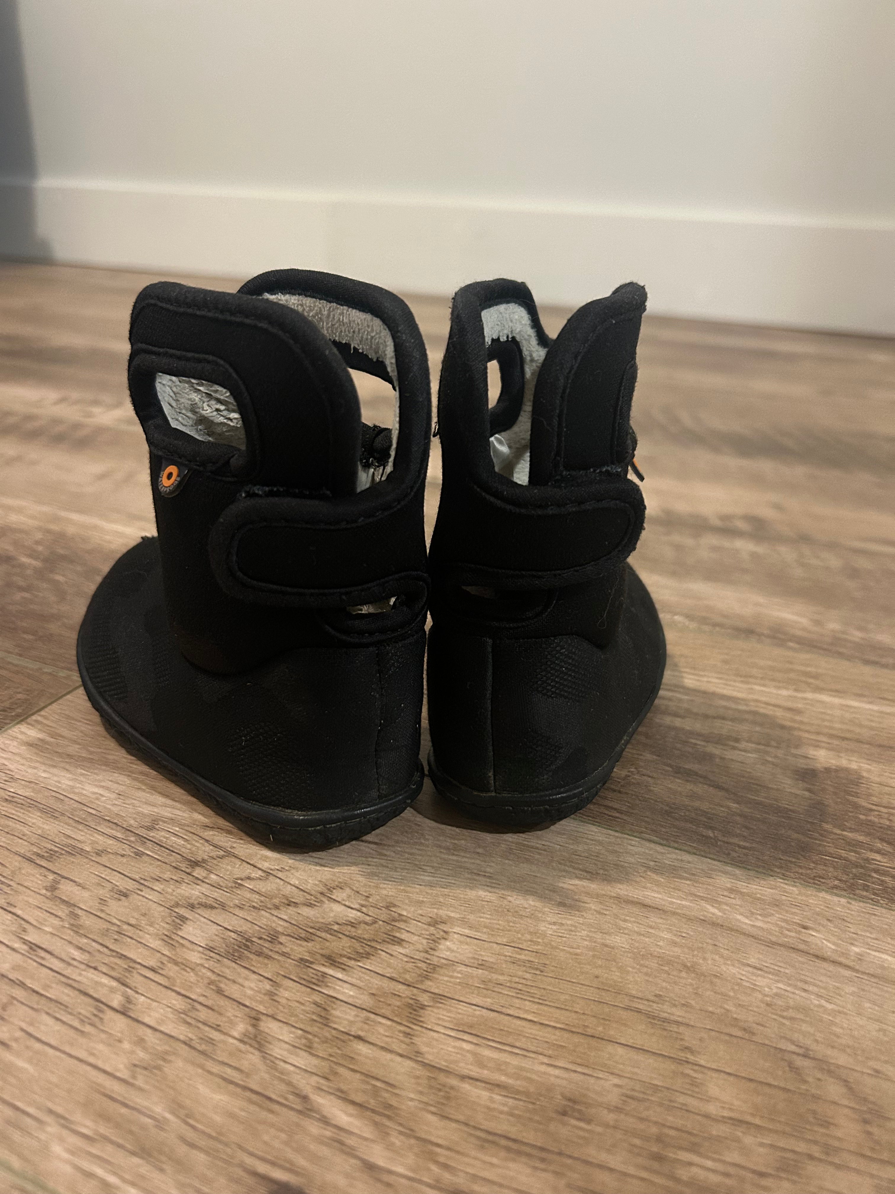 Bog Boots Camo Print- No Size- C6?