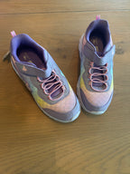 Athletic Works Light up, Memory Foam Shoes with Non Marking Soles- Size 3