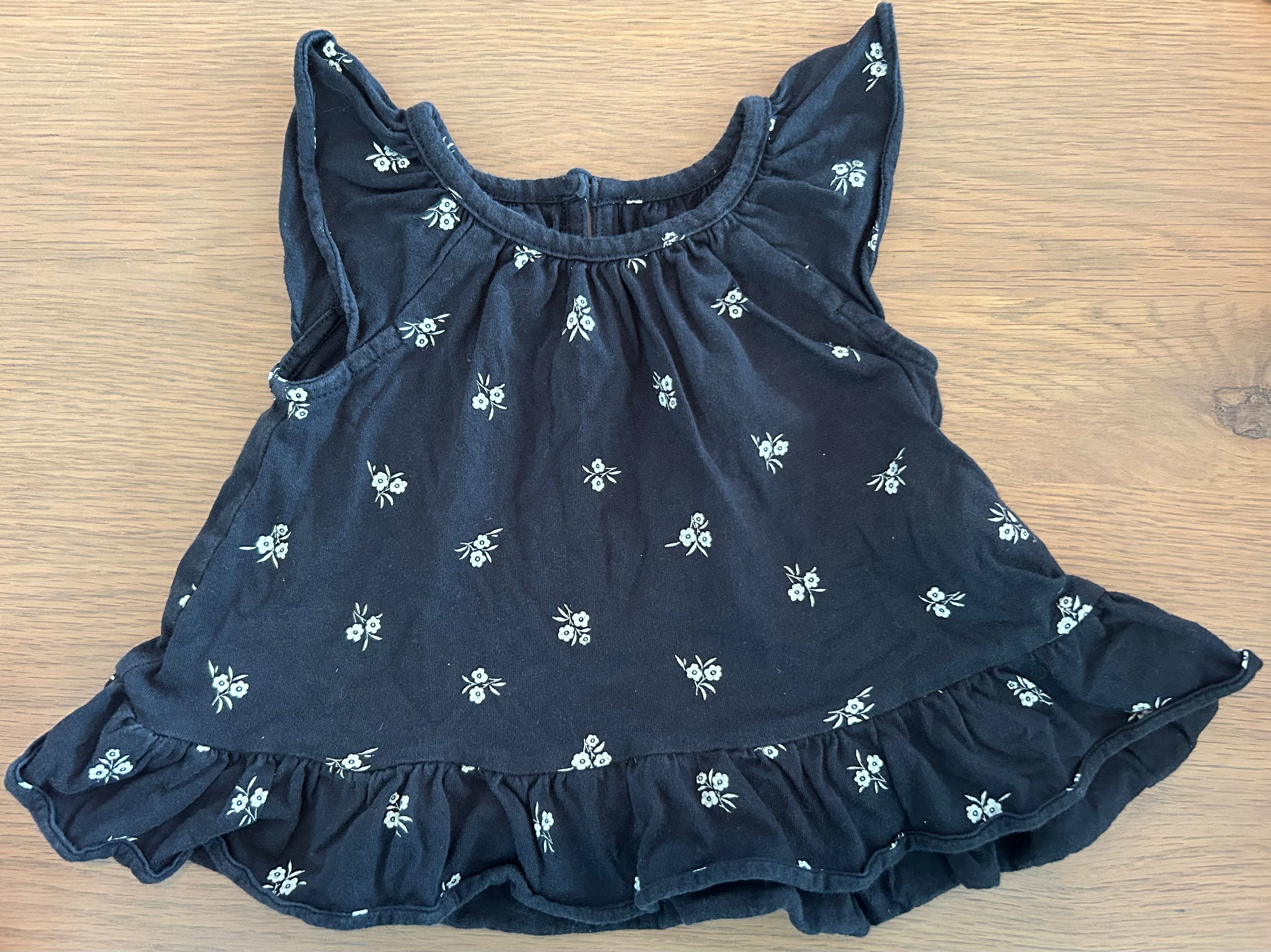 Baby Gap T-Shirt- Size 12-18 Months