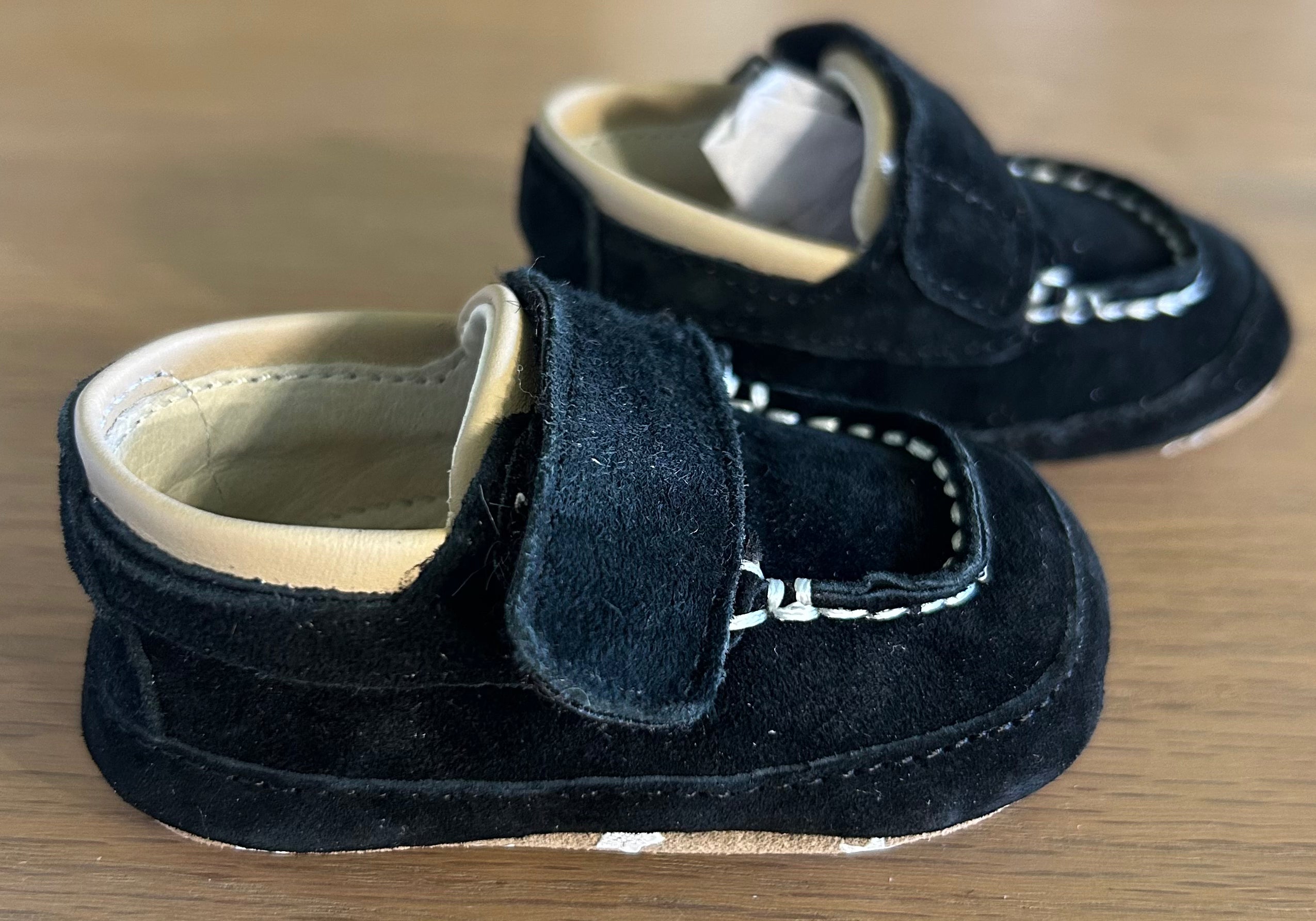 Robeez First Kicks in Bolden Black Suede- Size 0-3 months