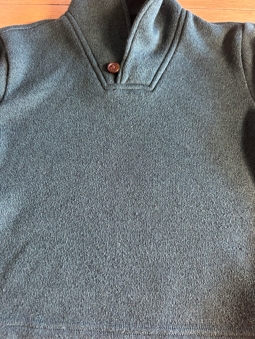 Old Navy Pull Over Sweater- Size Small (6-7)