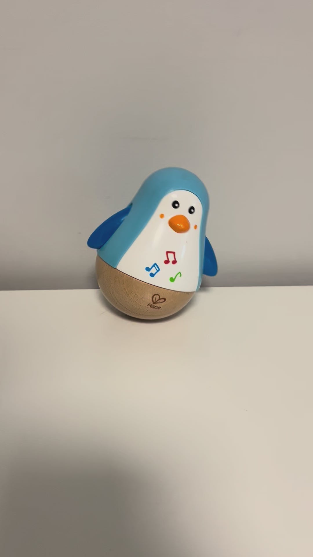 Hape Wobbling Melody Penguin
